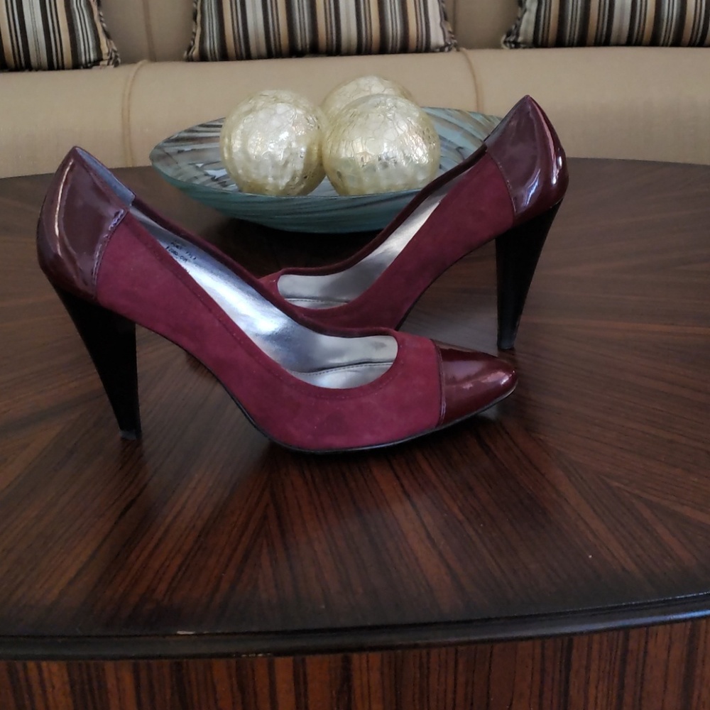 Burgundy high heeled pumps